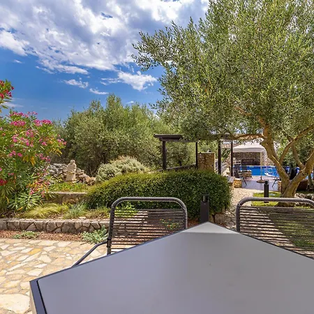 Villa Haya With Heated Pool Linardici Exterior photo