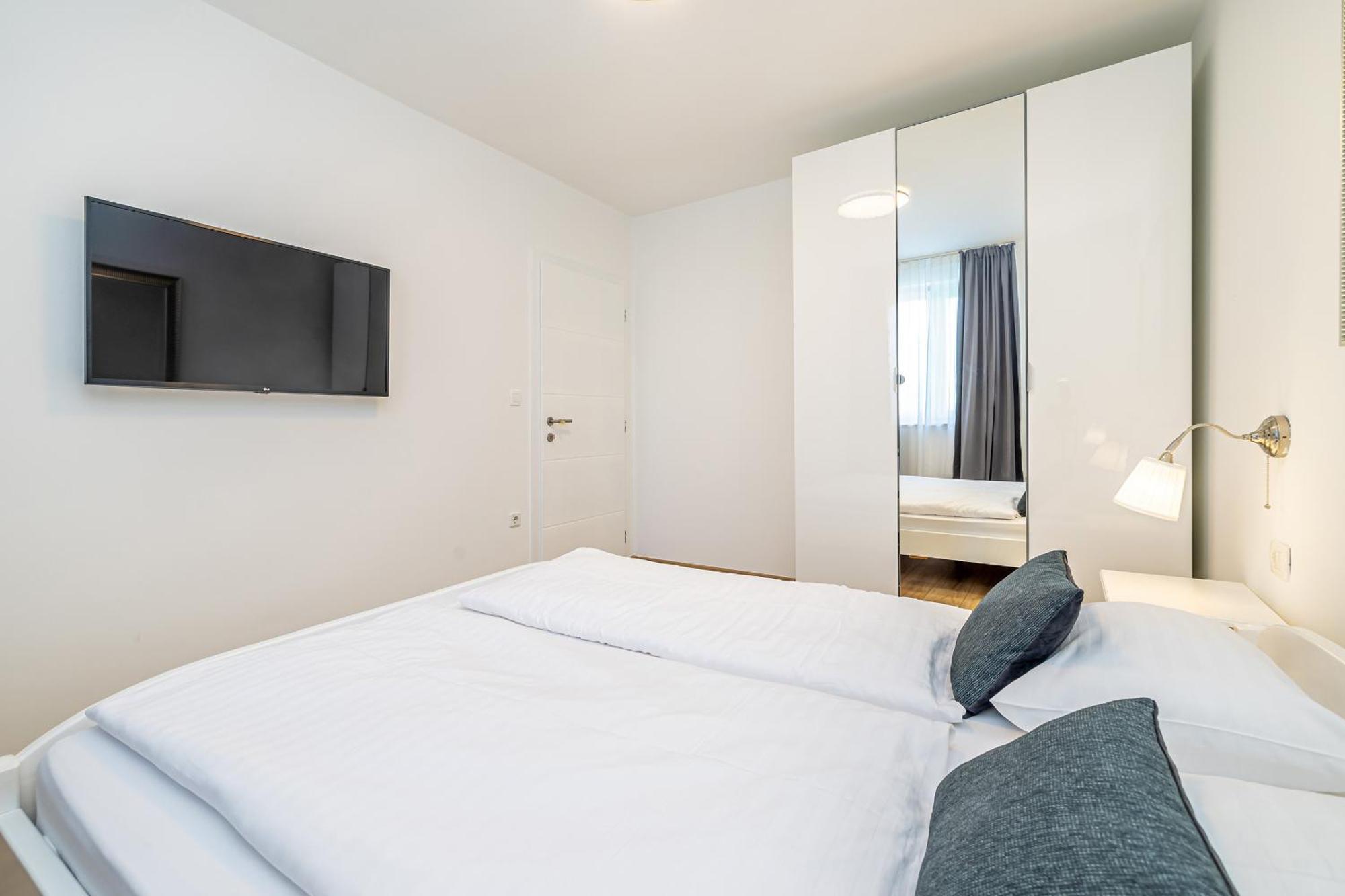 Apartment Haya With Heated Pool Linardici