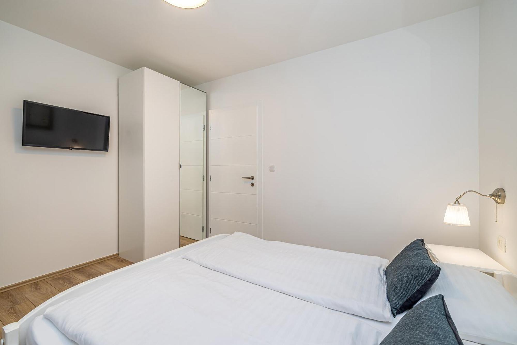 Apartment Haya With Heated Pool Linardici