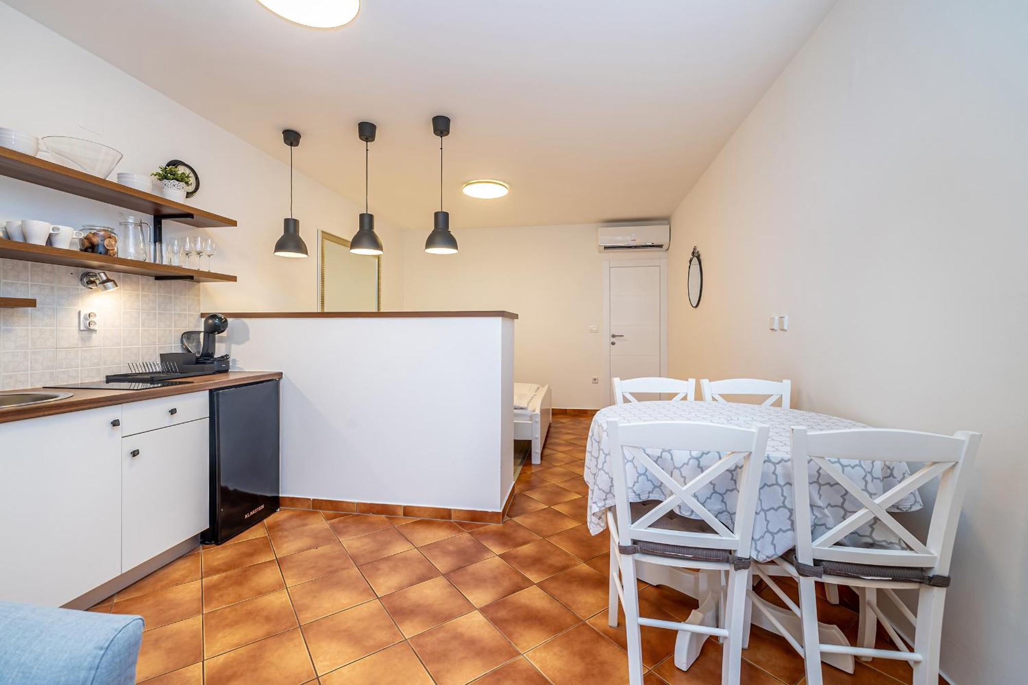 Haya With Heated Pool Apartment