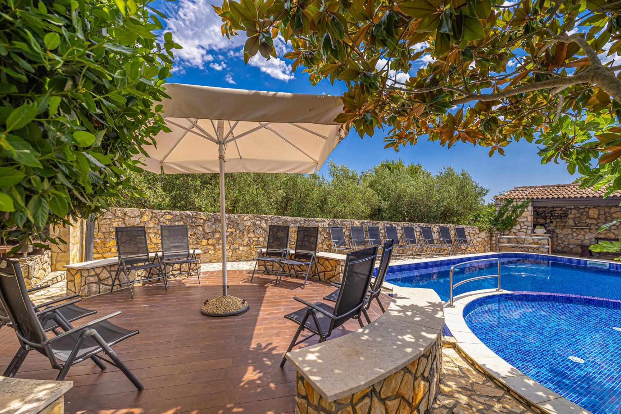 Apartment Haya With Heated Pool *