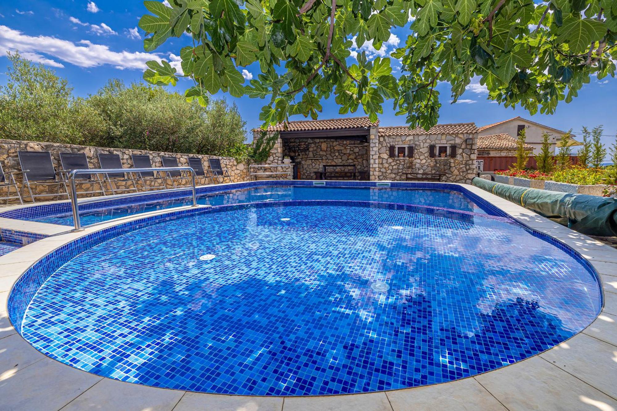 Apartament Haya With Heated Pool Linardići